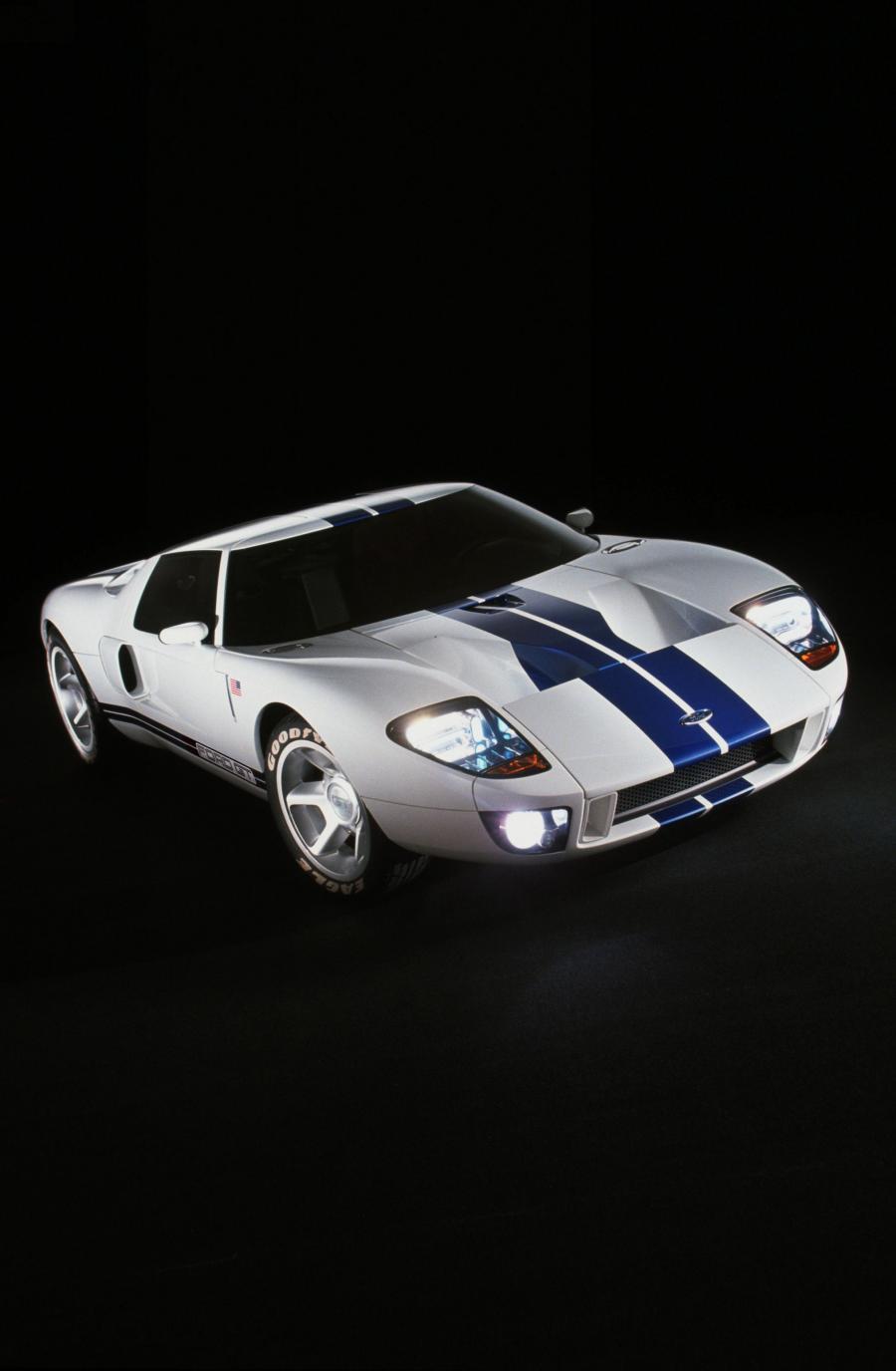  Ford GT40 Concept 2002 года  (фото 76 из 102)